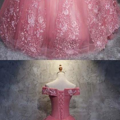 Ball Gown Off-the-shoulder Tulle Wedding Dress..