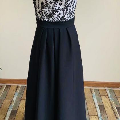 Sleeveless Evening Dress ,white And Black Party..