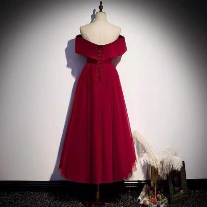 Off shoulder red dress, elegant mid..