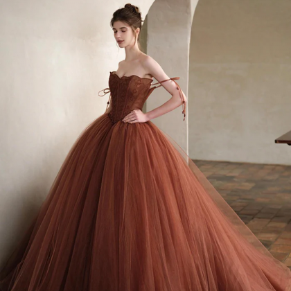 Amazing Tulle Long Ball Gown，luxury Strapless..