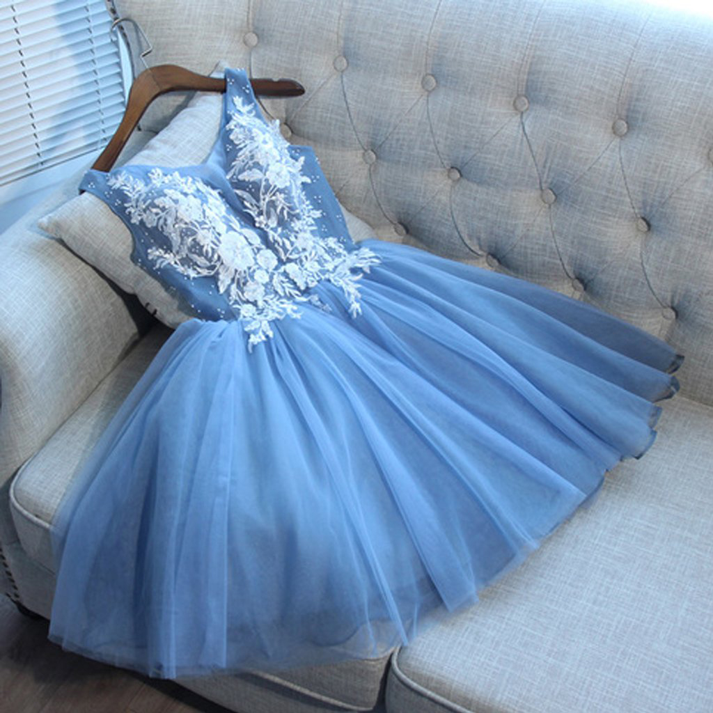 Cute Blue V Neck Tulle Short Prom Dress, Mini Appliqued Homecoming Dresses, A Line Sleeveless Graduation Dress With Beads