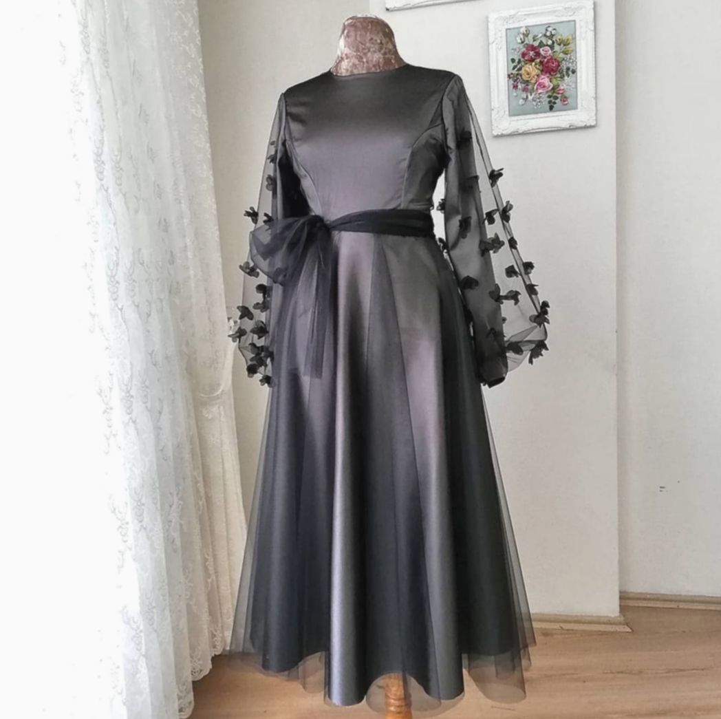 open lace back dress Zapaka Women Dark Grey Formal Dress V Neck Sheath Ruched Satin Long Evening Dress, Dark Grey / US2 main image 1