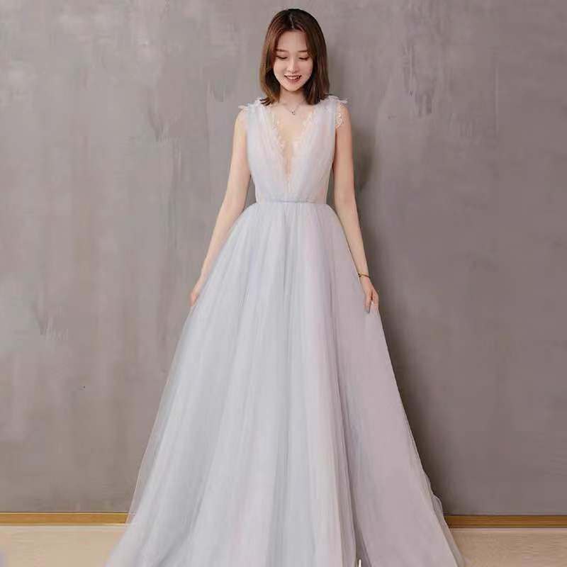 Gray Party Dress Deep V Neck Evening Dress Tulle Long Prom Dress Sleeveless Formal Dress