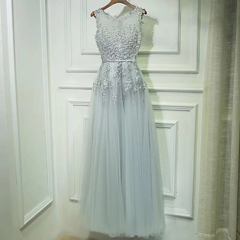 Gray Party Dress Round Neck Evening Dress Tulle Long Prom Dress Lace Applique Formal Dress