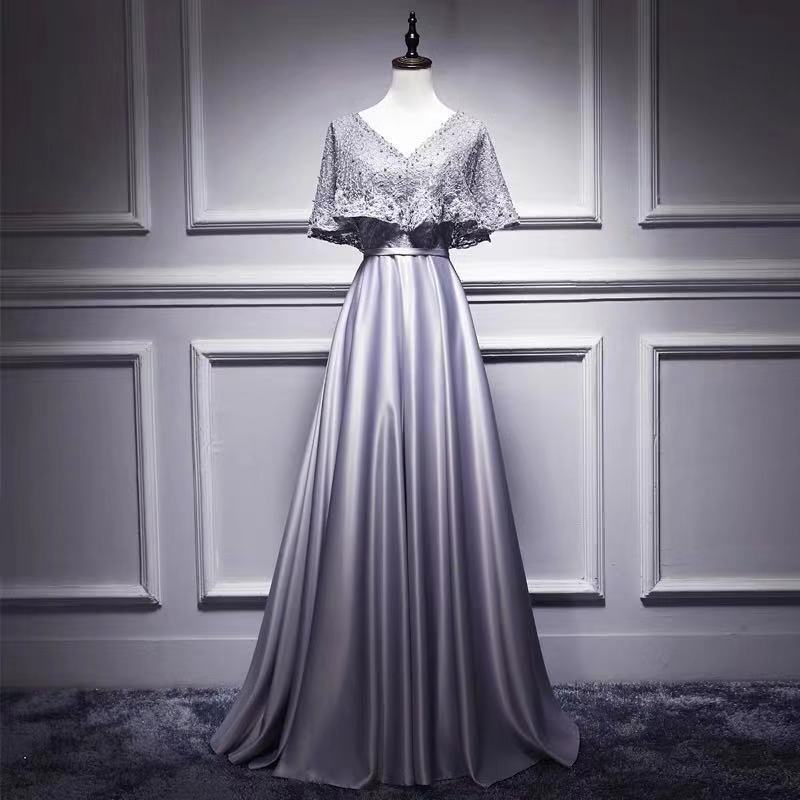 Gray Party Dress Short Sleeve Evening Dress V Neck Prom Dress Lace Applique Formal Dress Satin Floor Length Prom Dress