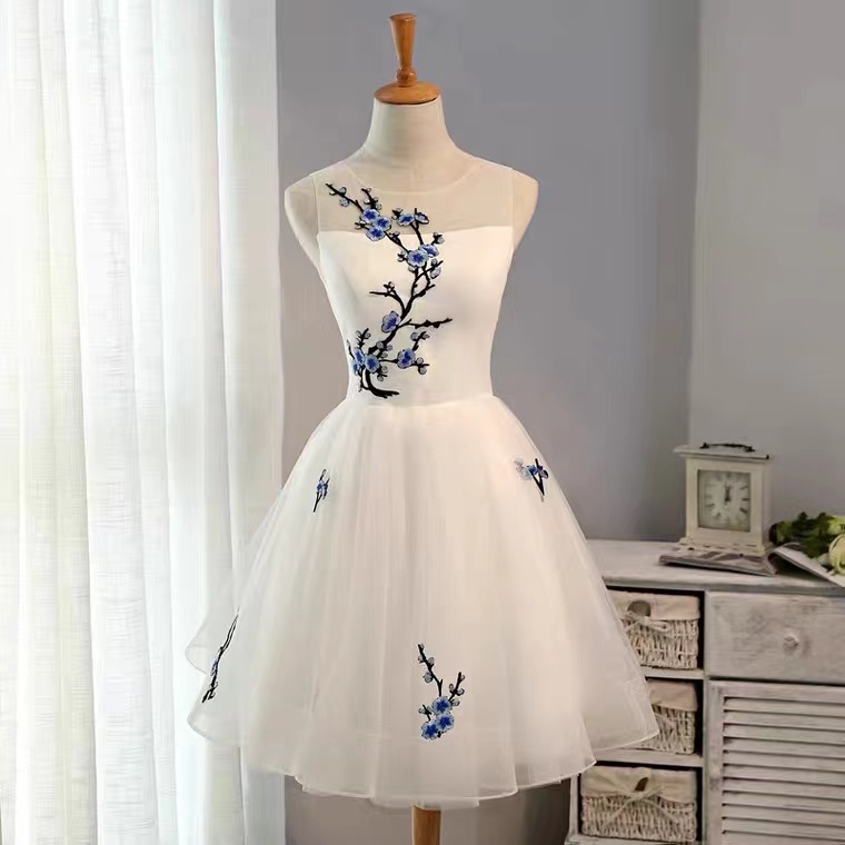 O-neck Prom Dress Tulle Party Dress White Homecoming Dress, Mini Dress With Embroidered,custom Made
