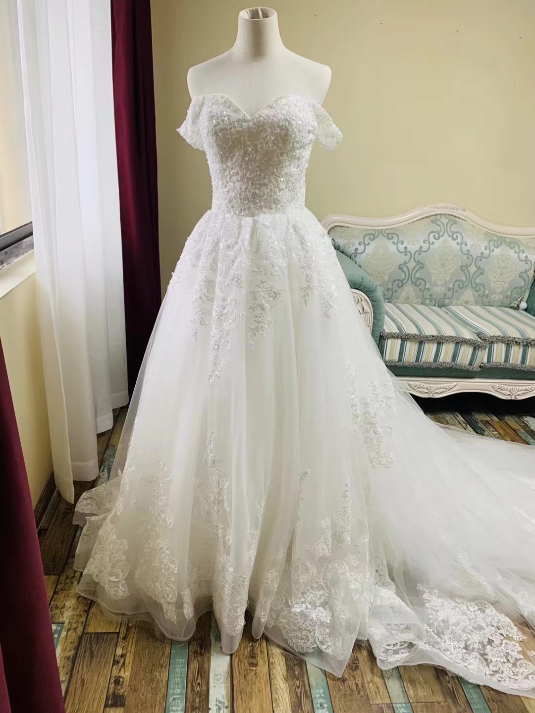 Strapless Wedding Dress,white Bridal Dress,wedding Dress With Long Train,