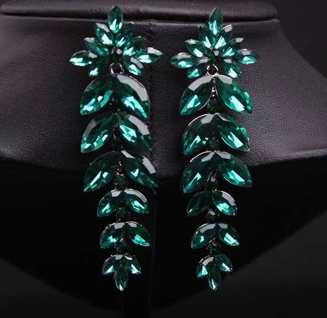 Exaggerated earrings, emerald long earrings, fashion accessories, wholesale