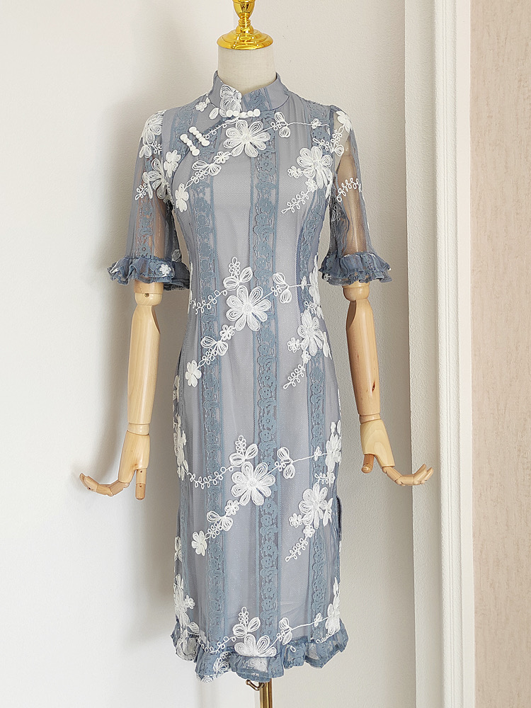 Elegant Temperament, Lace Embroidery, Wooden Ear Edge Coil Button, Improved Young Style Cheongsam, Bodycon Dress