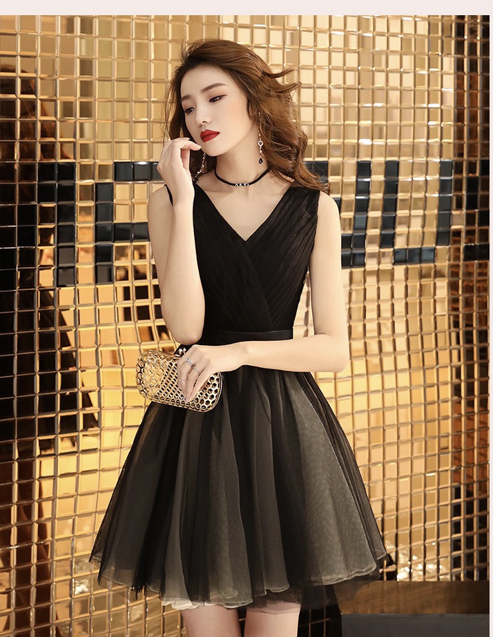 Simple evening dress outlet short