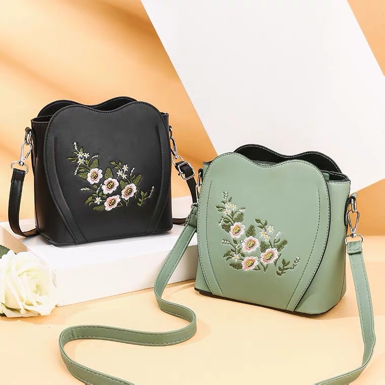 New style, Chinese style embroidery, one shoulder slung, bucket bag
