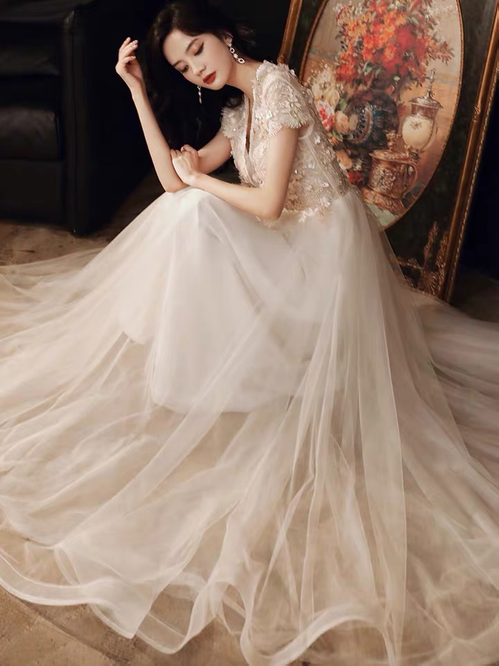 V-neck Evening Dress, Elegant Bridal Dress With Applique,custom Made