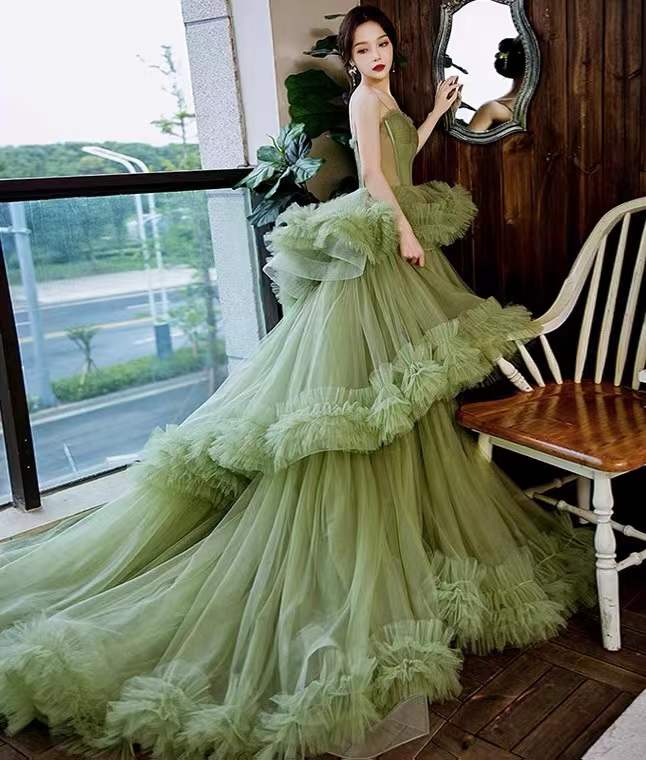 Unique Evening Dress, Temperament, Noble Green Halter Prom Dress, Light Luxury Party Dress,custom Made