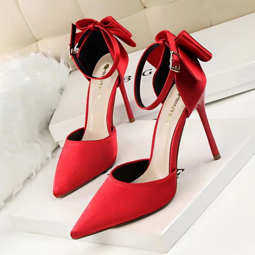 Sweet Women's Shoes, Thin Heel, High Heel, Shallow Mouth Pointed Satin Shoes, Hollow Back Bow String Sandals