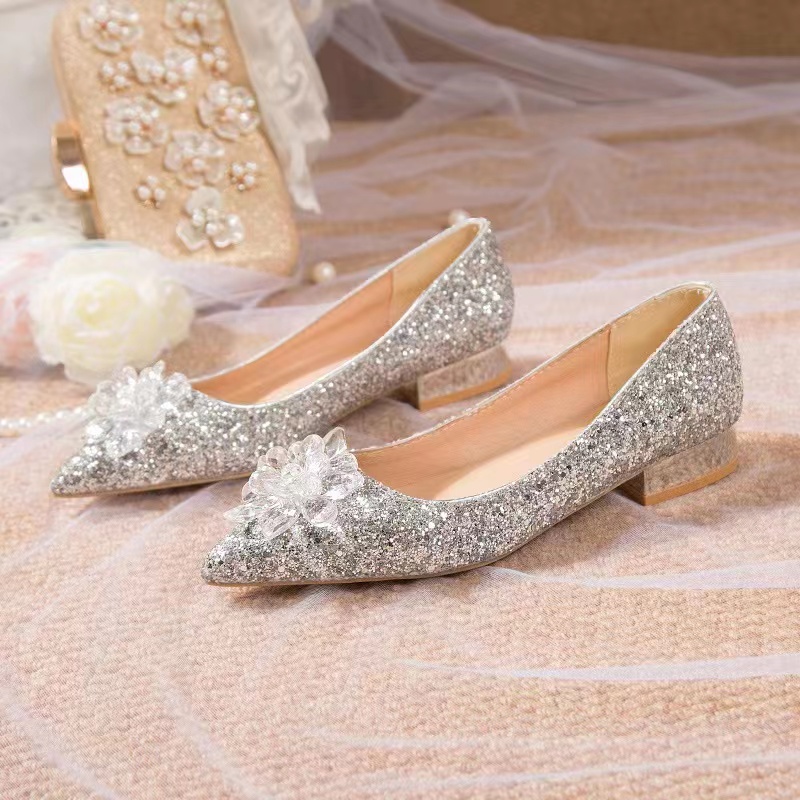 Pointy toe, low heel, rhinestone sequins, shallow mouth, wedding shoes, crystal shoes