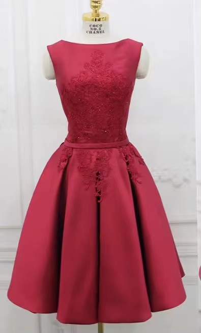 Sleeveless homecoming dress, simple party dress, satin bridesmaid dress,red graduation dress ,Custom Made