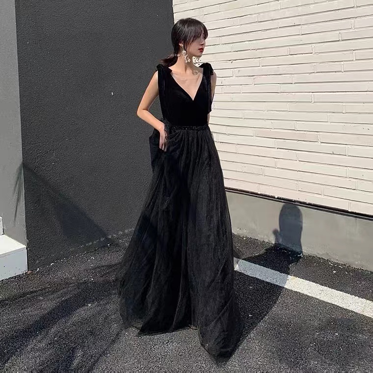 Sexy Graduatin Dress,black Party Dress,chic Evening Dress,v- Neck Prom Dress,custom Made