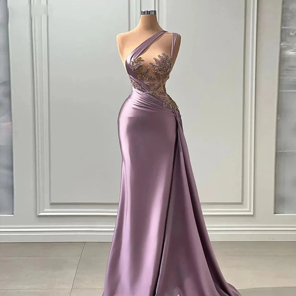 Elegant One-shoulder Satin Evening Gown With Lace on Luulla