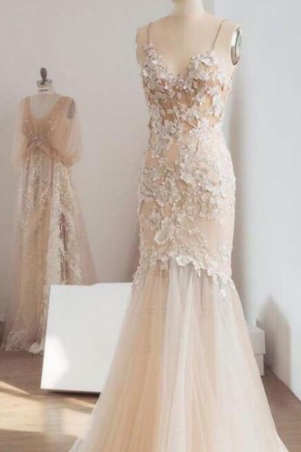 Champagne Mermaid Wedding Dresses Spaghetti Strap Lace Appliqued Wedding Dress