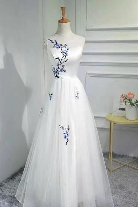 Simple Women Fashion White Embroidery Prom Dress Tulle Long Prom Evening Dresses