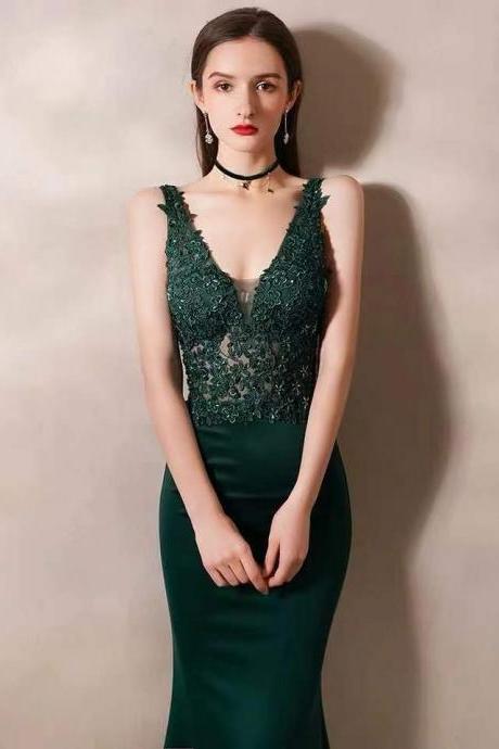 Green Party Dress Deep V Neck Evening Dress Mermaid Long Prom Dress Backless Formal Dress Lace Applique Party Dress