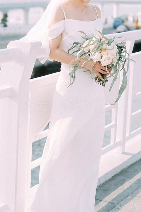,light Wedding Dress, Simple Bridal Dress, Spaghetti Strap Small Tail Wedding Dress,custom Made