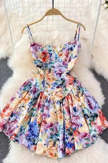 Holiday halter dress, fashion, sexy, waist, floral dress, pleated dress