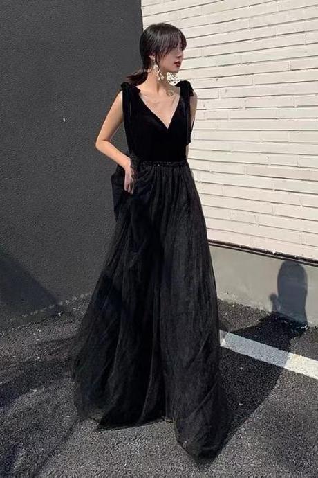 Sexy Graduatin Dress,black Party Dress,chic Evening Dress,v- Neck Prom Dress,custom Made