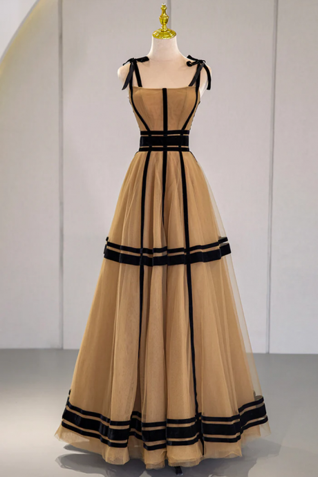 Elegant Tulle Evening Gown With Contrast Velvet Trim