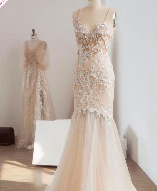Elegant Lace Wedding Dress - Mermaid Spaghetti-Straps Champagne Sleeveless